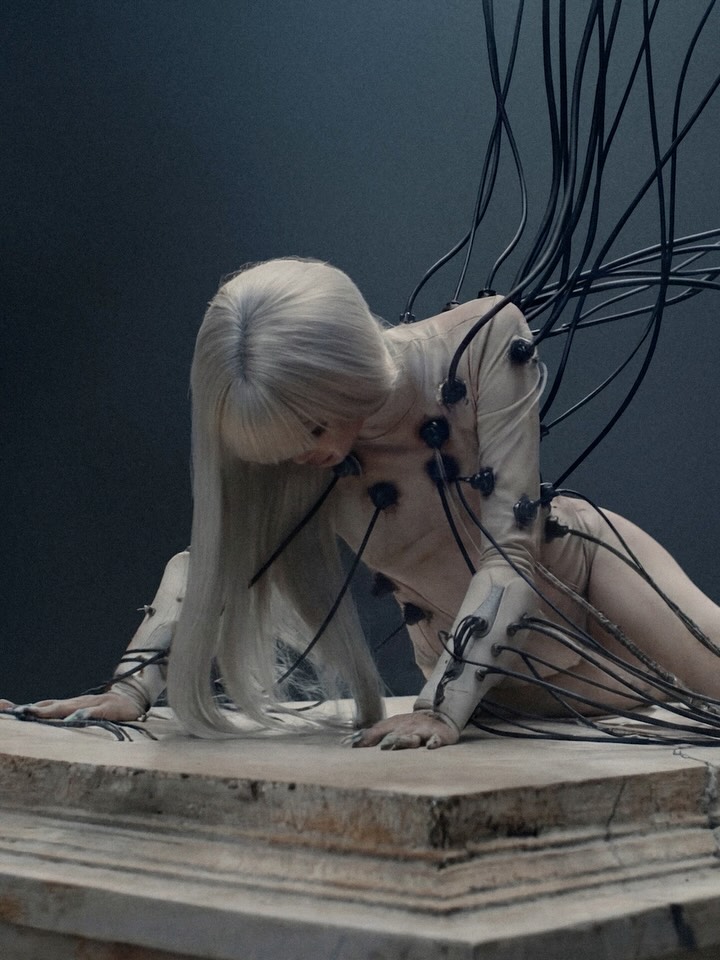 Fashion look by @lalalalisa_m