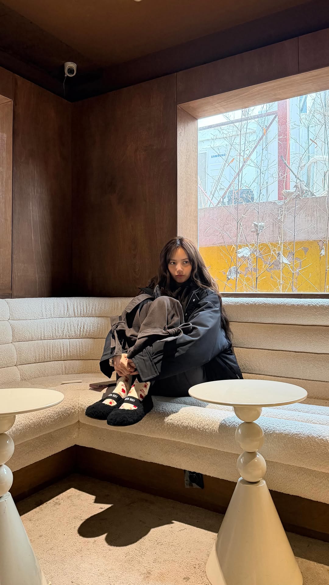 Look by lalalalisa_m