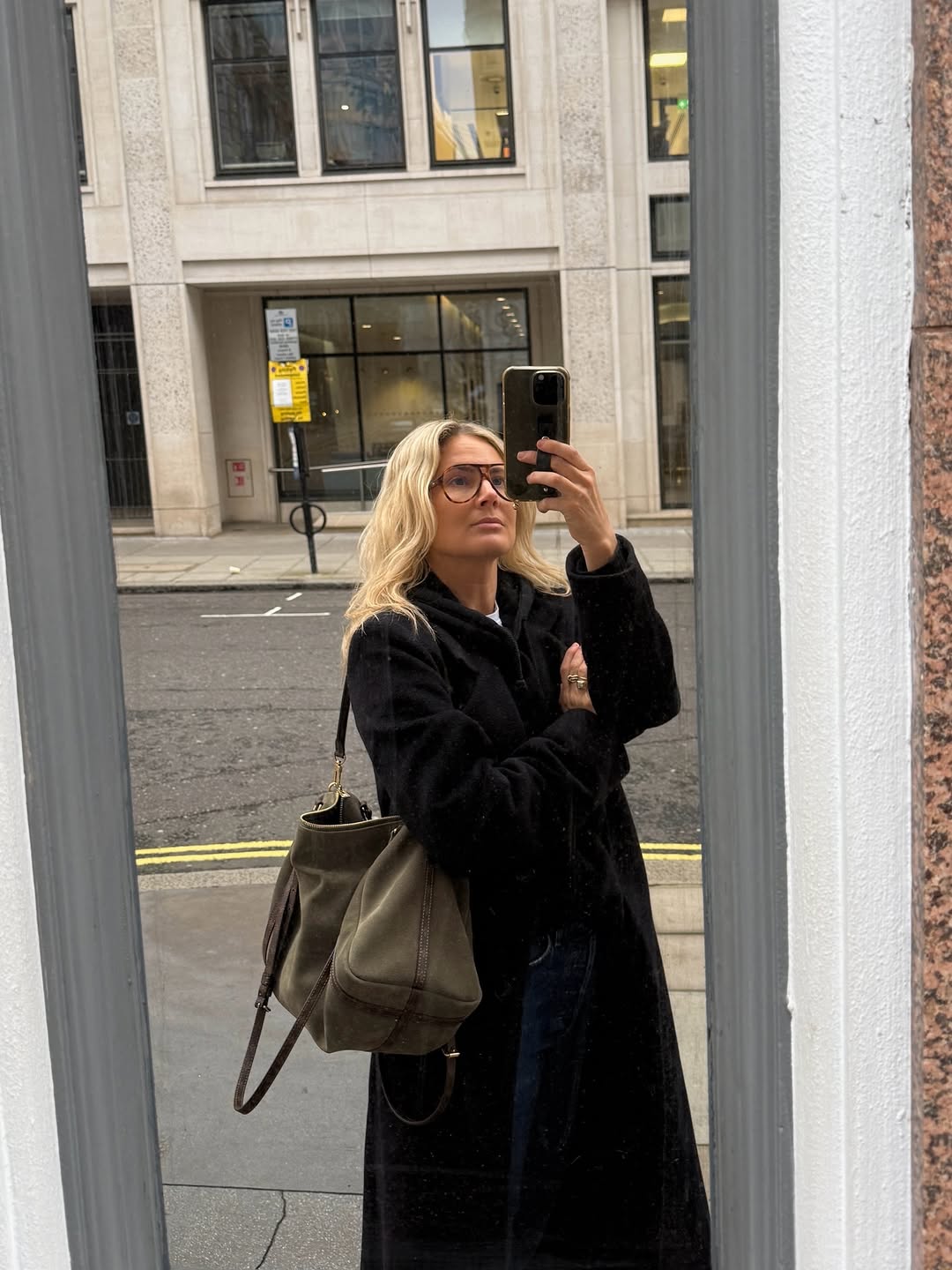 Look by lucywilliams02