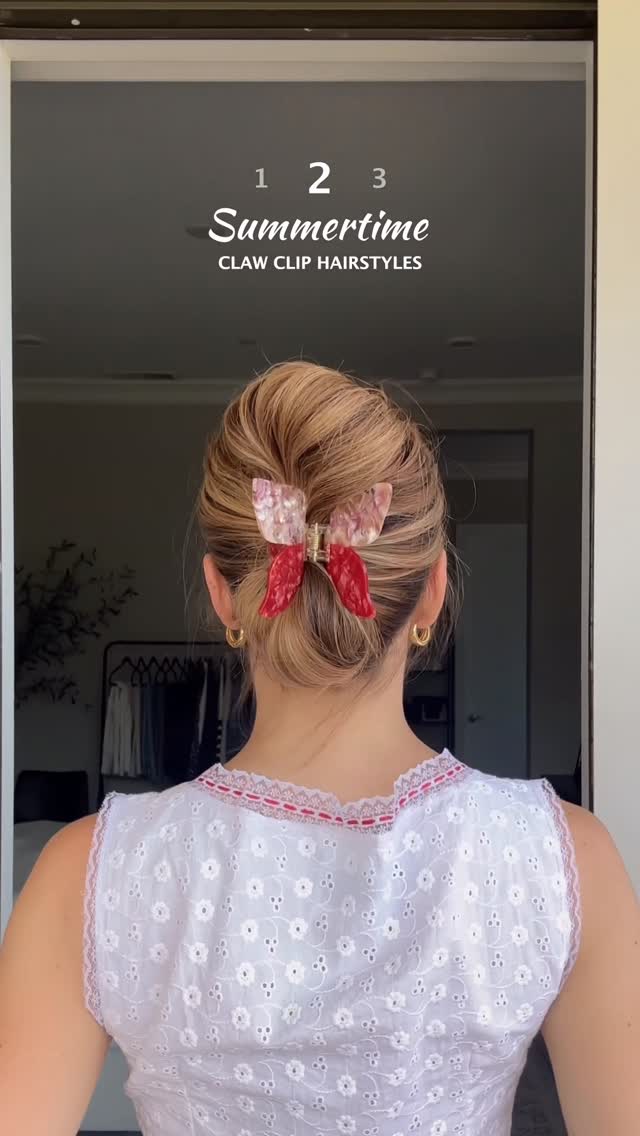 Claw clip styles to try this summer! 1, 2, or 3?

#hair #hairstyles #hairtutorial